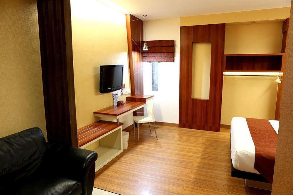 Citihub Hotel Yogyakarta Extérieur photo